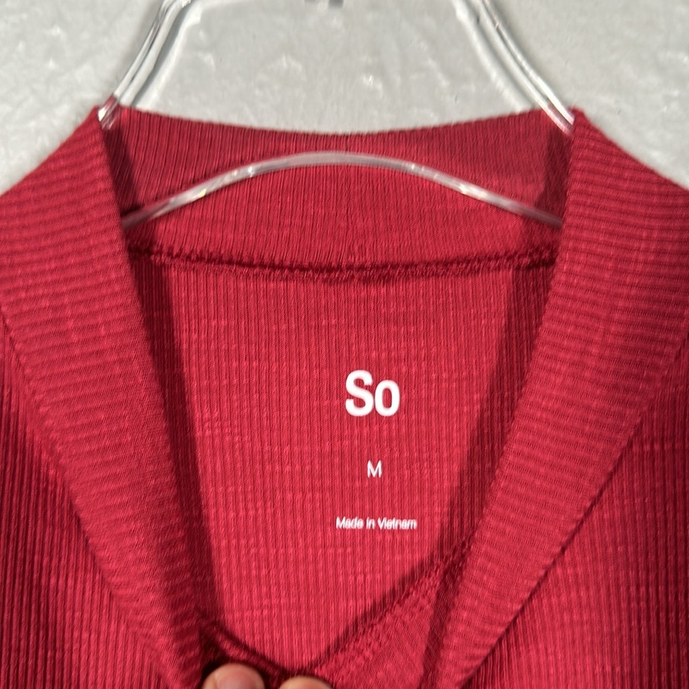SO Rusty Red Ribbed Mock Neck Tank Top Women's Size Medium - Picture 4 of 6